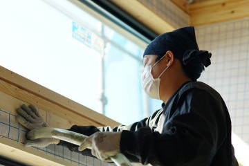 セルロースファイバーを隙間なく充填 セルロースファイバーを隙間なく充填